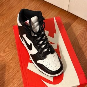 Nike High-Top Sneakers in Black and White
